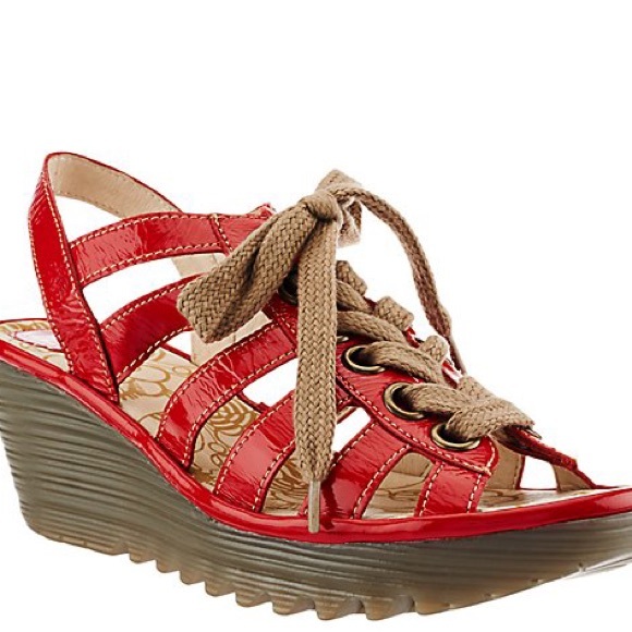 FLY London - Picture 3 of 3